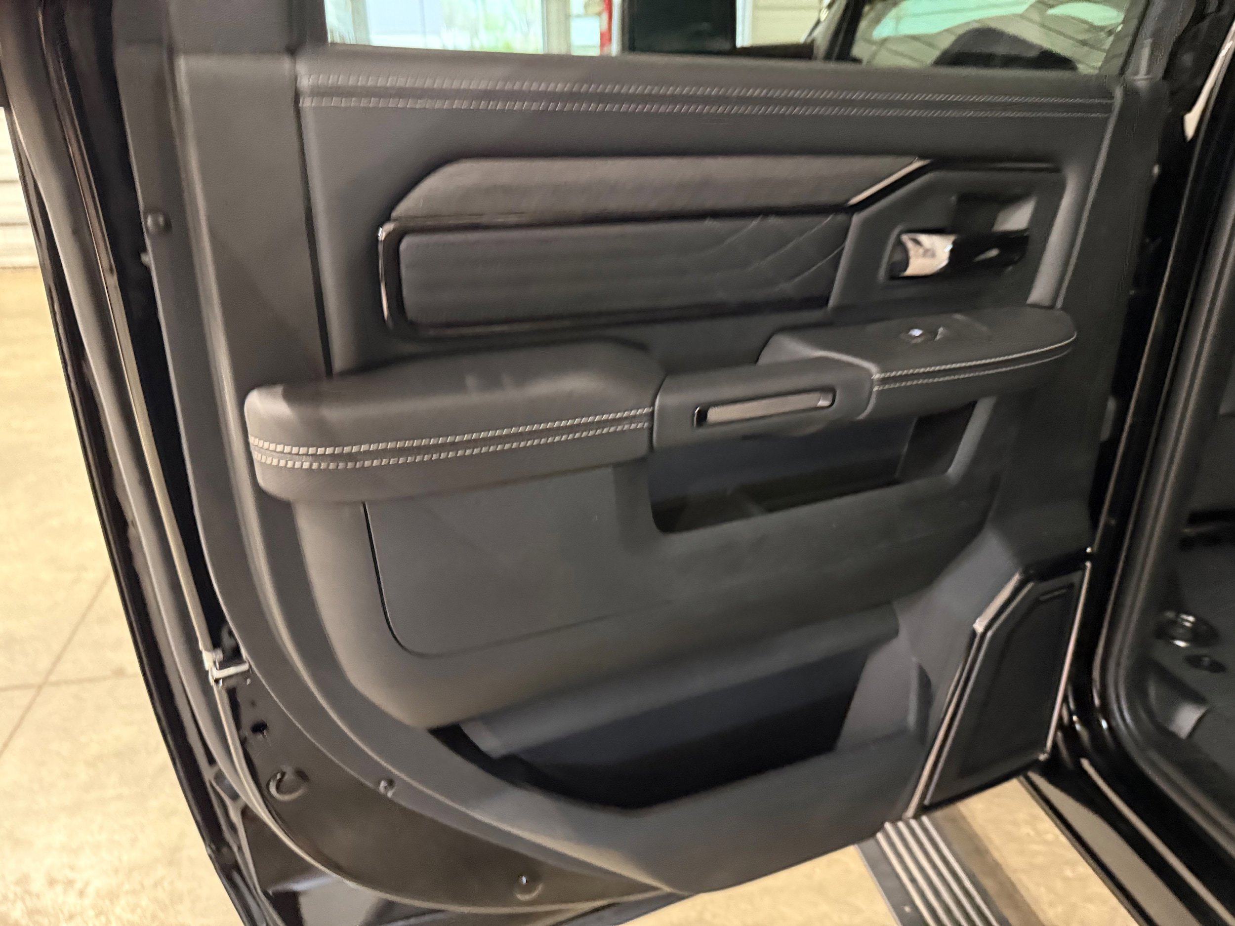 New 2026 RAM 2500 Limited AWD/4WD image 27