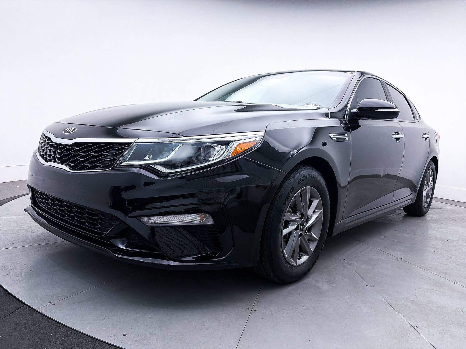 Used 2019 Kia Optima LX image 11