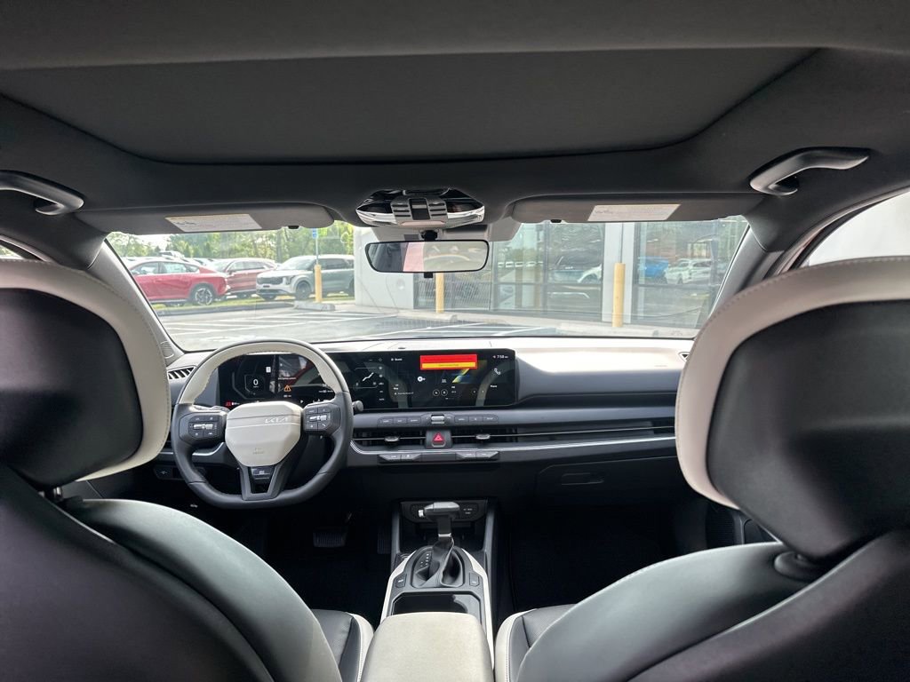 New 2025 Kia K4 GT-Line w/ GT-Line Premium Package image 24