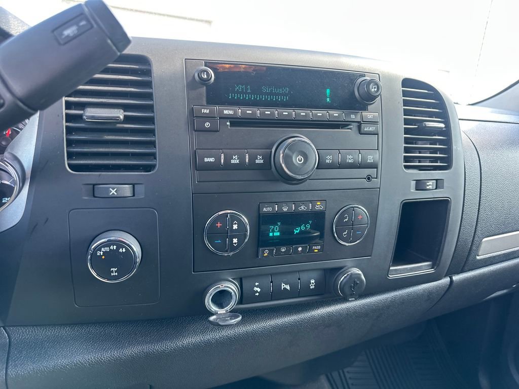 Used 2013 Chevrolet Silverado 1500 LT w/ All-Star Edition AWD/4WD image 21