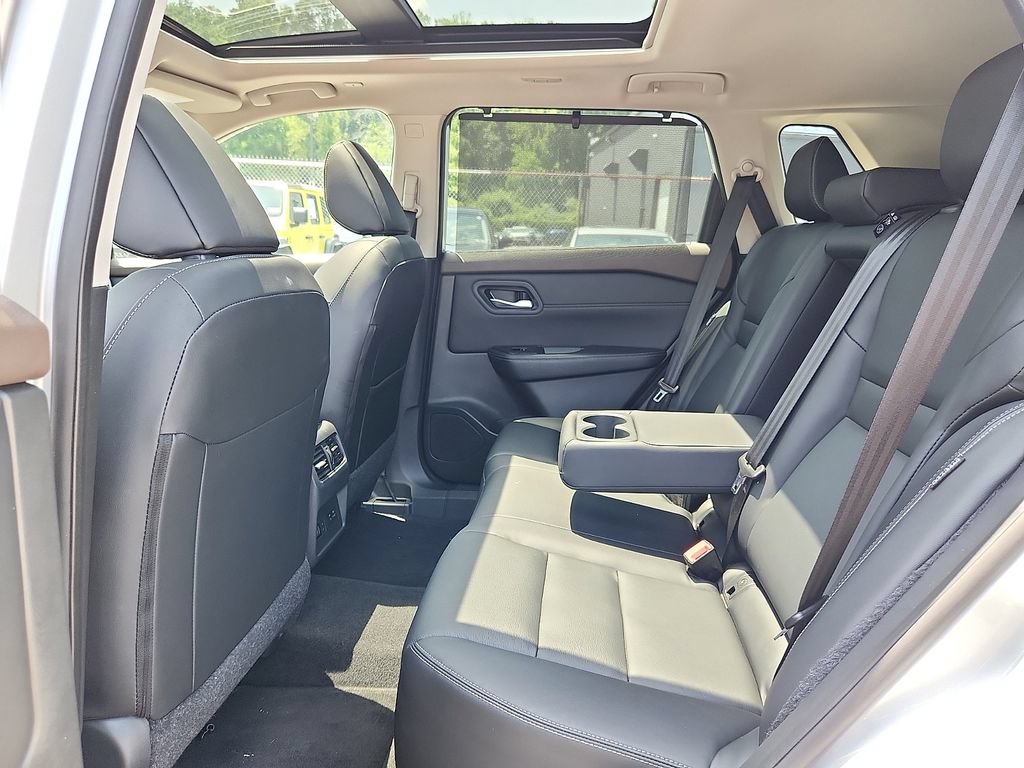 Certified 2023 Nissan Rogue SL w/ SL Premium Package AWD/4WD image 10