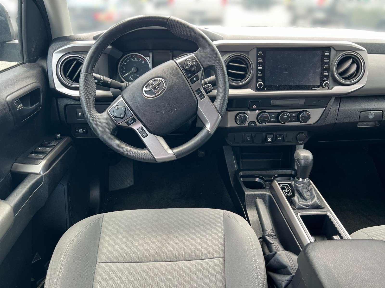 Used 2021 Toyota Tacoma SR5 AWD/4WD image 18