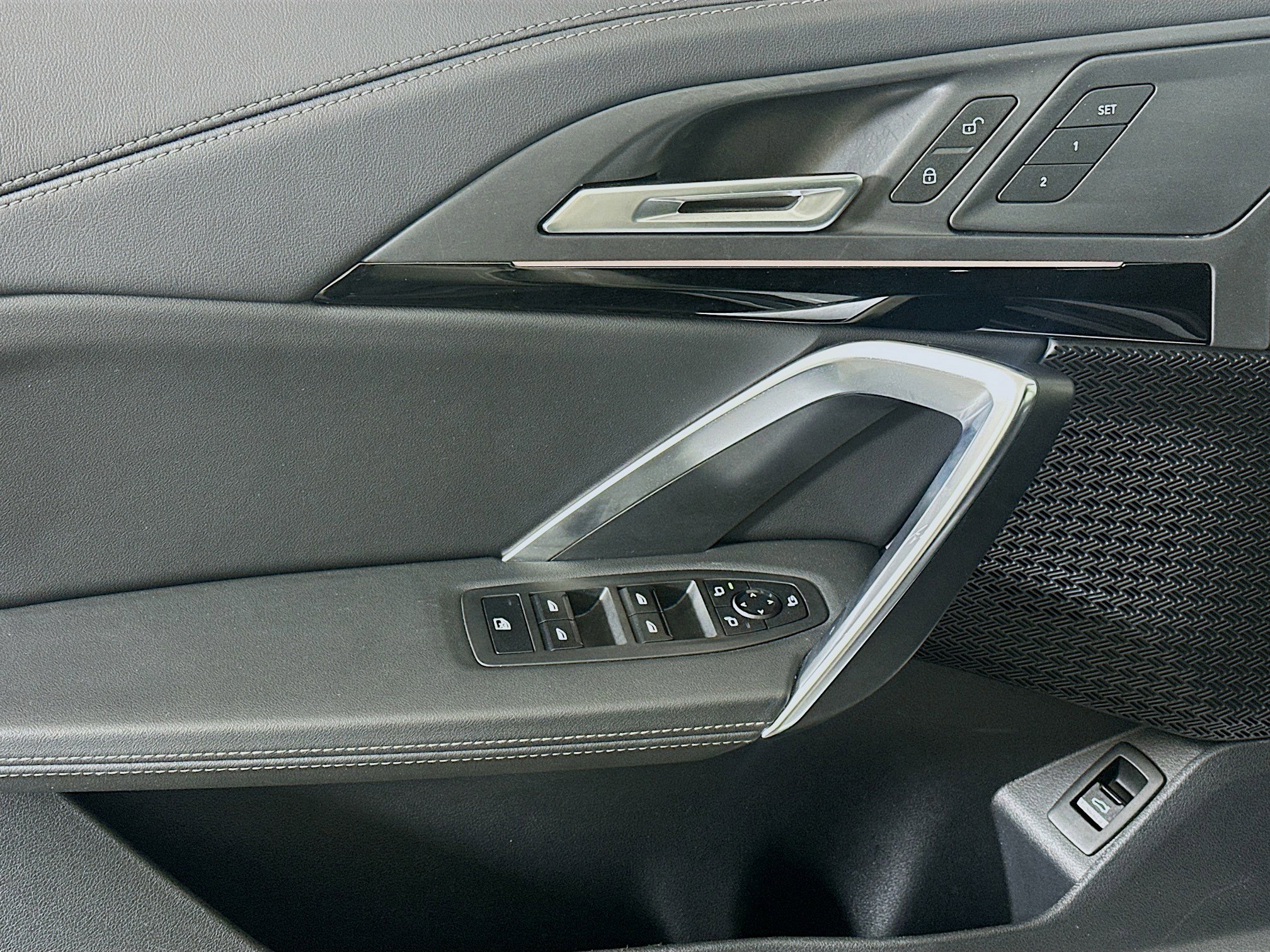 Used 2025 BMW X1 xDrive28i image 15