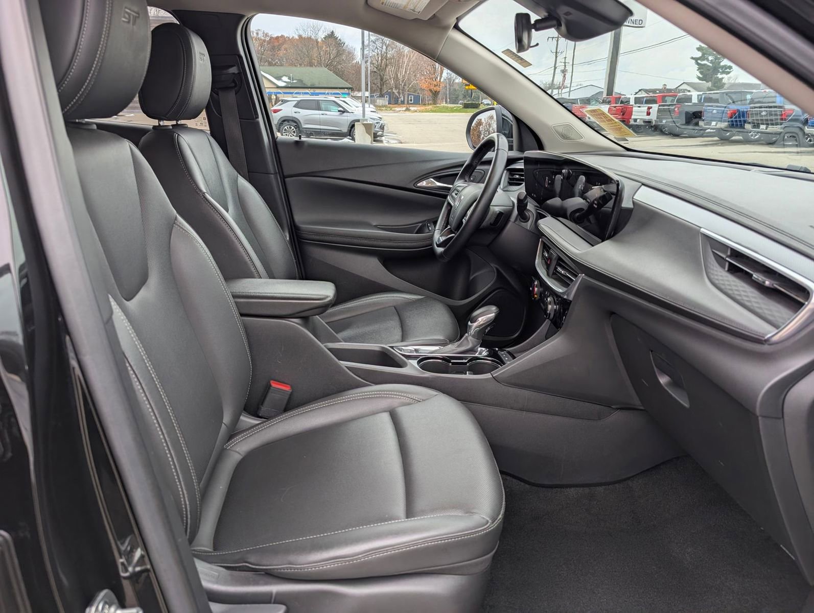 Certified 2024 Buick Encore GX Sport Touring image 28