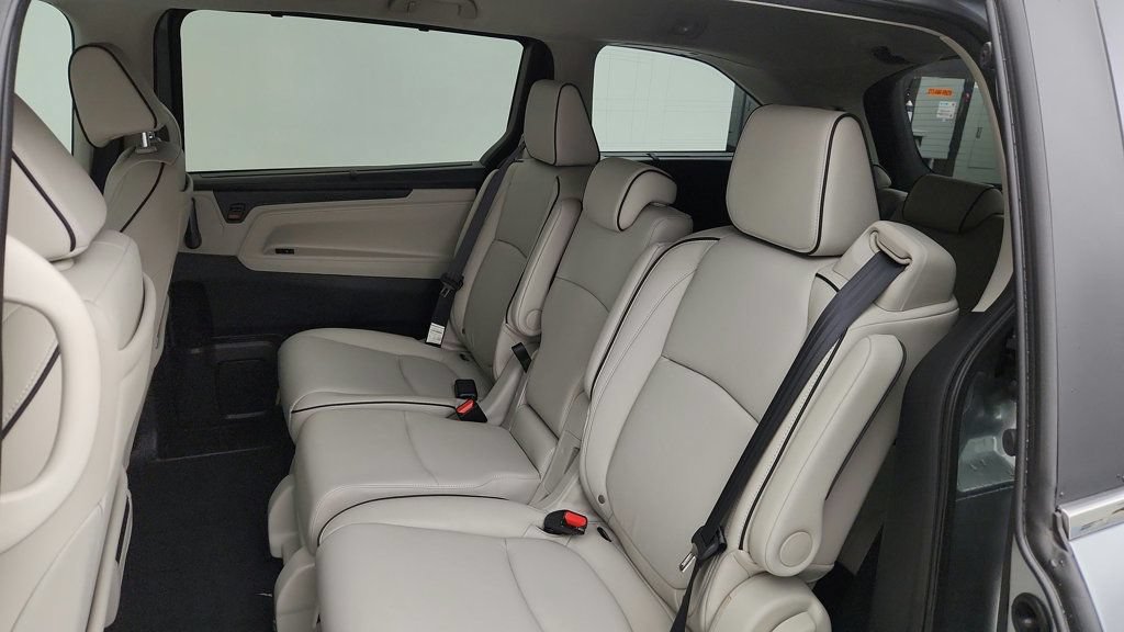 Used 2026 Honda Odyssey Touring image 21