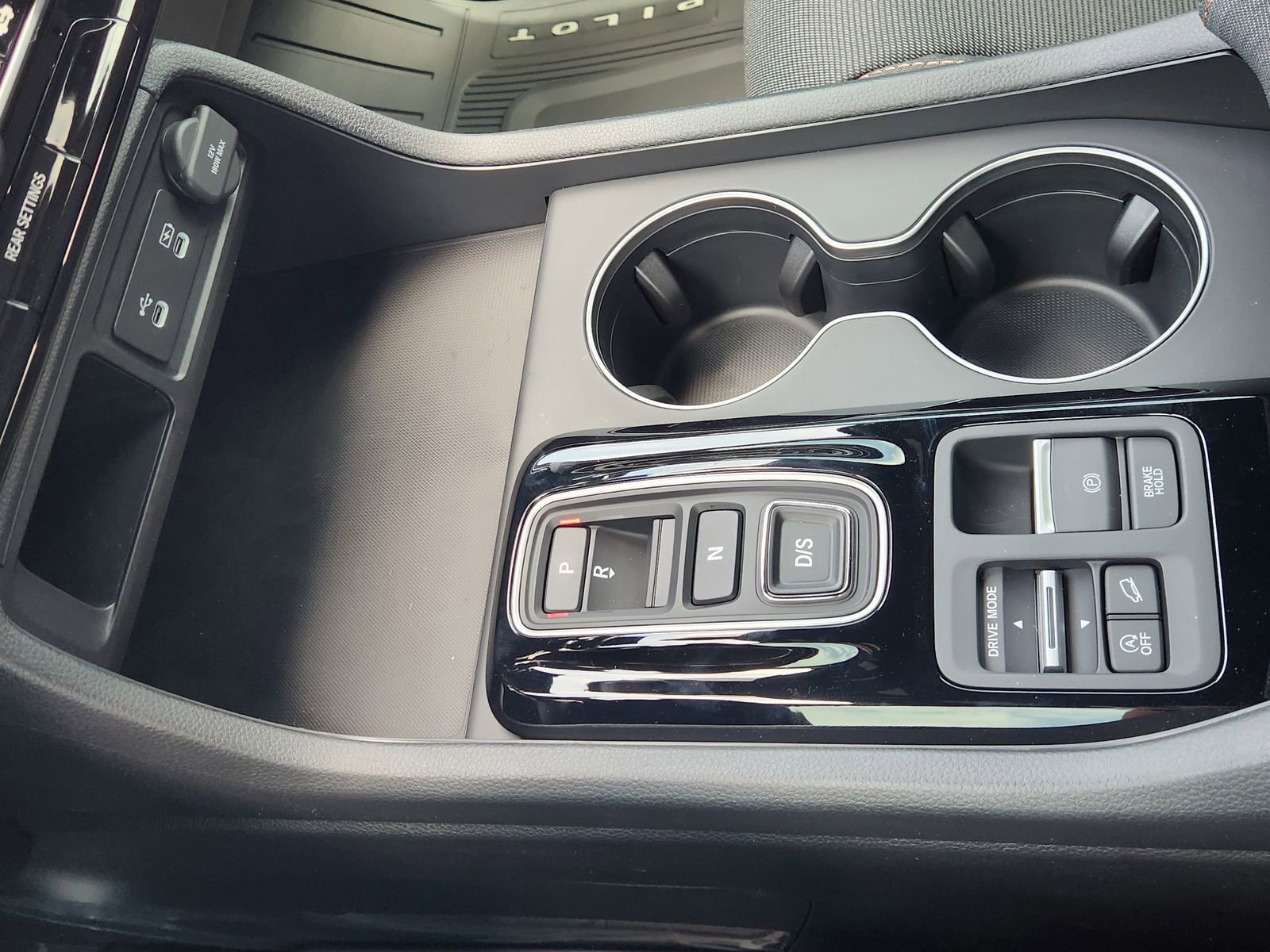New 2026 Honda Pilot Sport image 23