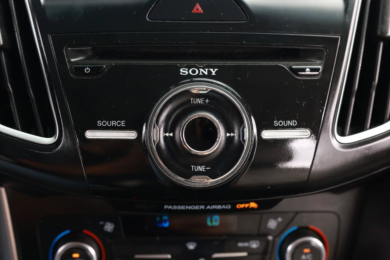 Used 2016 Ford Focus Titanium FWD image 35