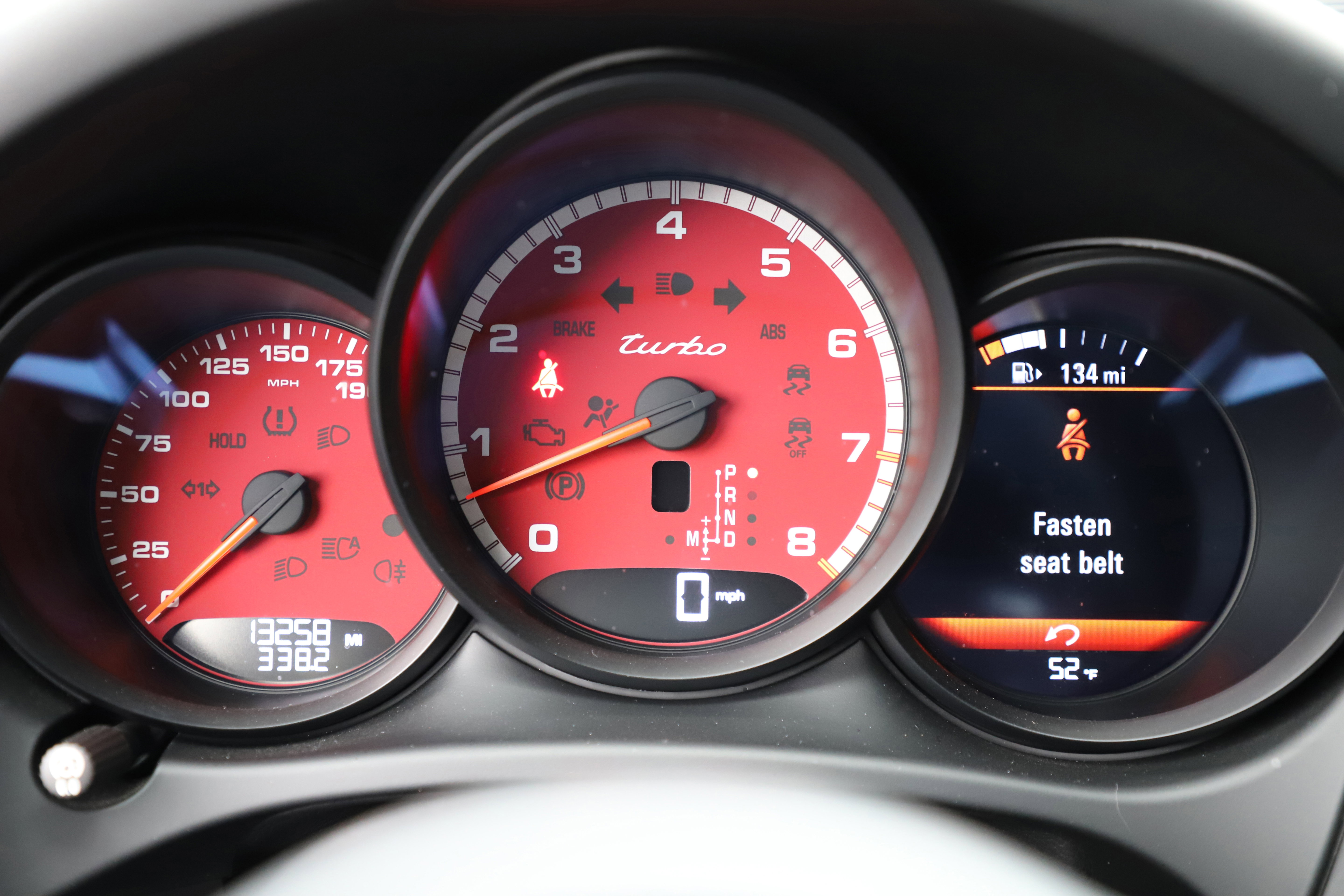 Used 2020 Porsche Macan Turbo image 22