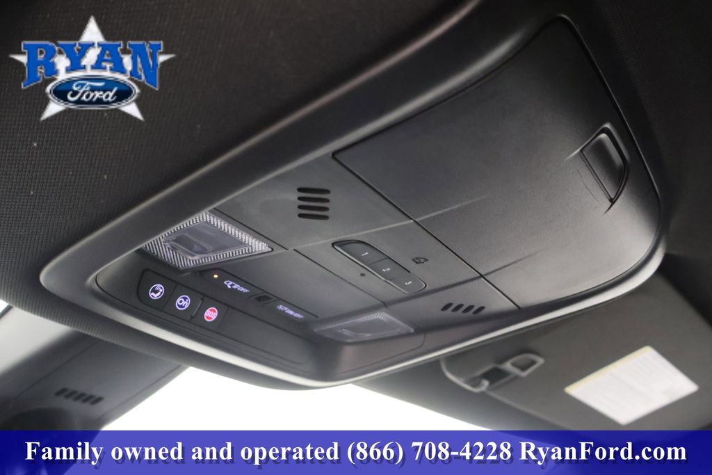 Used 2024 Buick Enclave Premium image 28