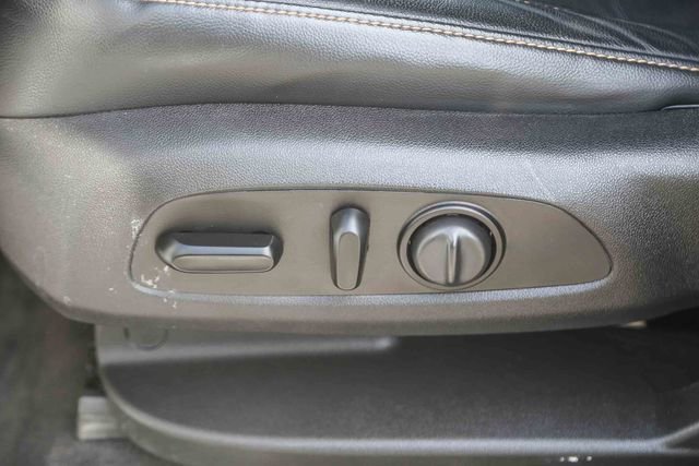 Used 2019 Chevrolet Traverse LT w/ LT Premium Package image 24