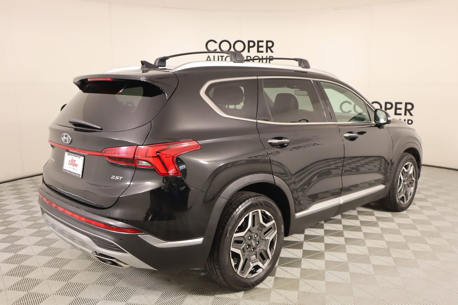 Used 2022 Hyundai Santa Fe Limited w/ Cargo Package FWD image 22