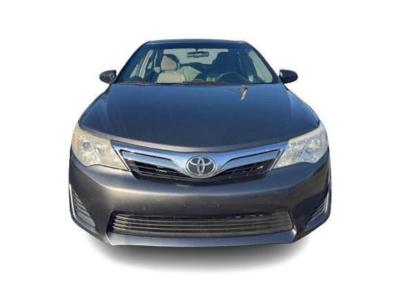 Used 2014 Toyota Camry LE