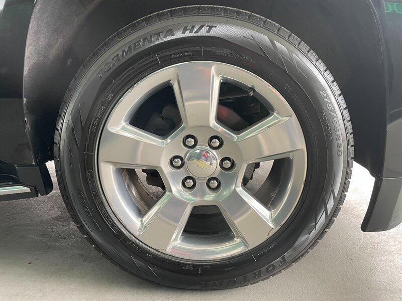 Used 2020 Chevrolet Suburban Premier image 46