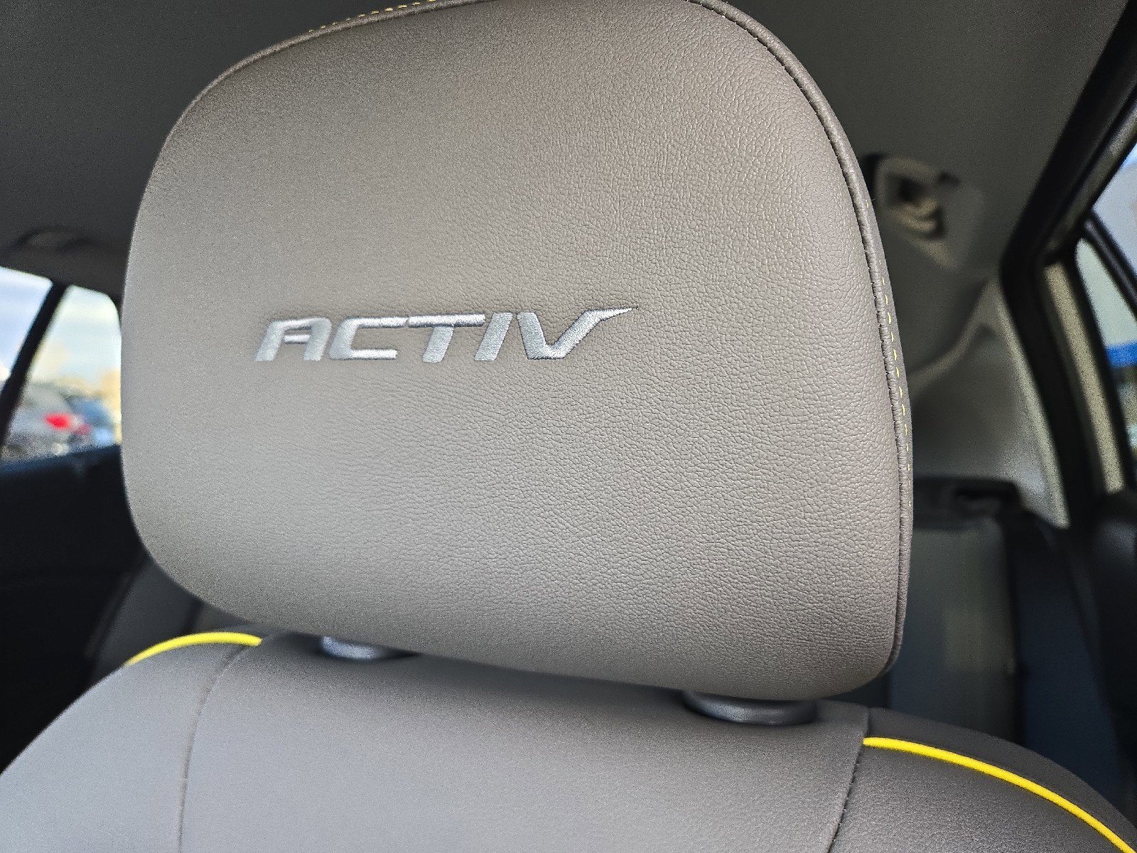 New 2026 Chevrolet Trax ACTIV w/ Sunroof Package image 15