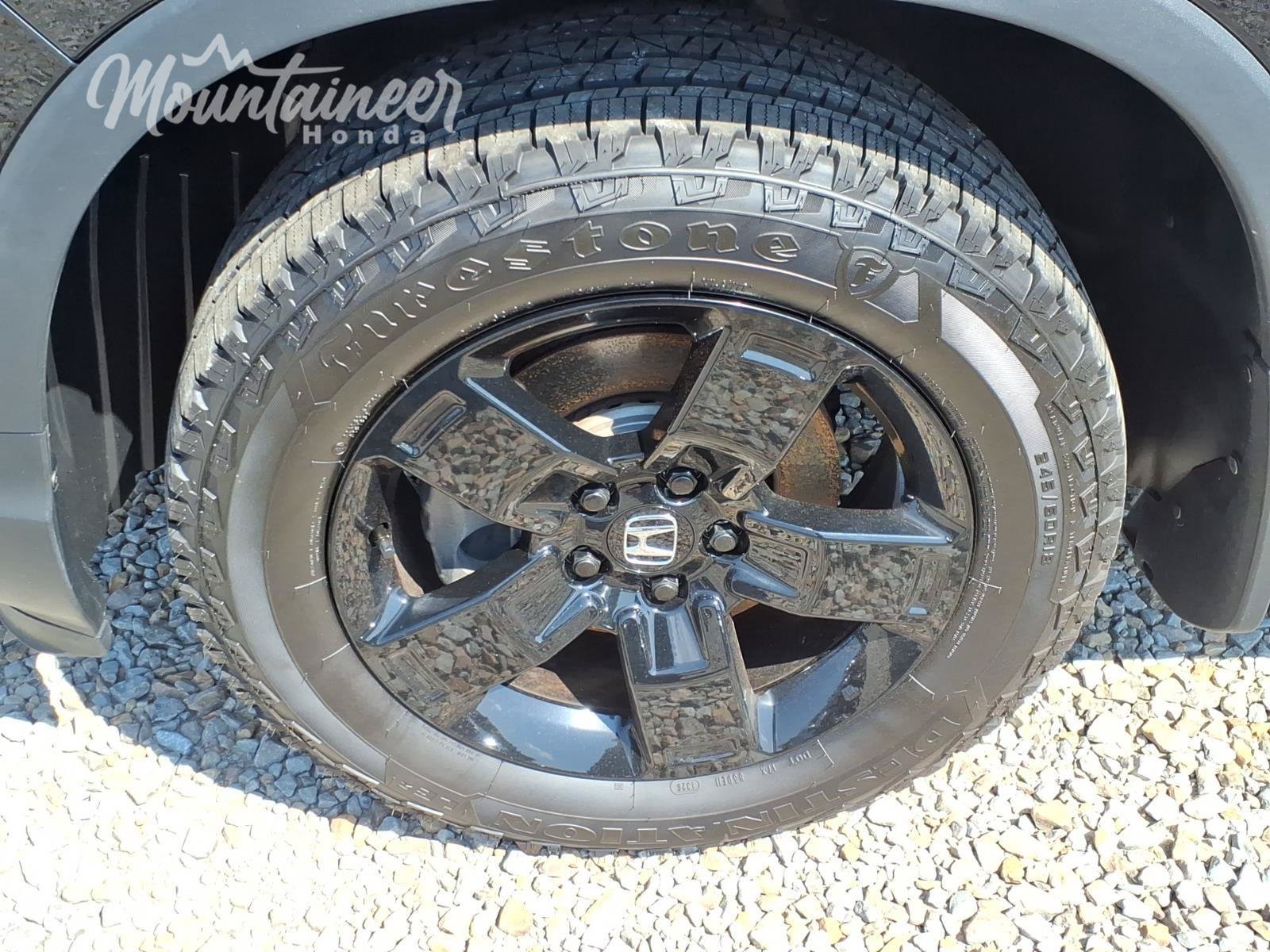 Certified 2024 Honda Ridgeline Black Edition image 12