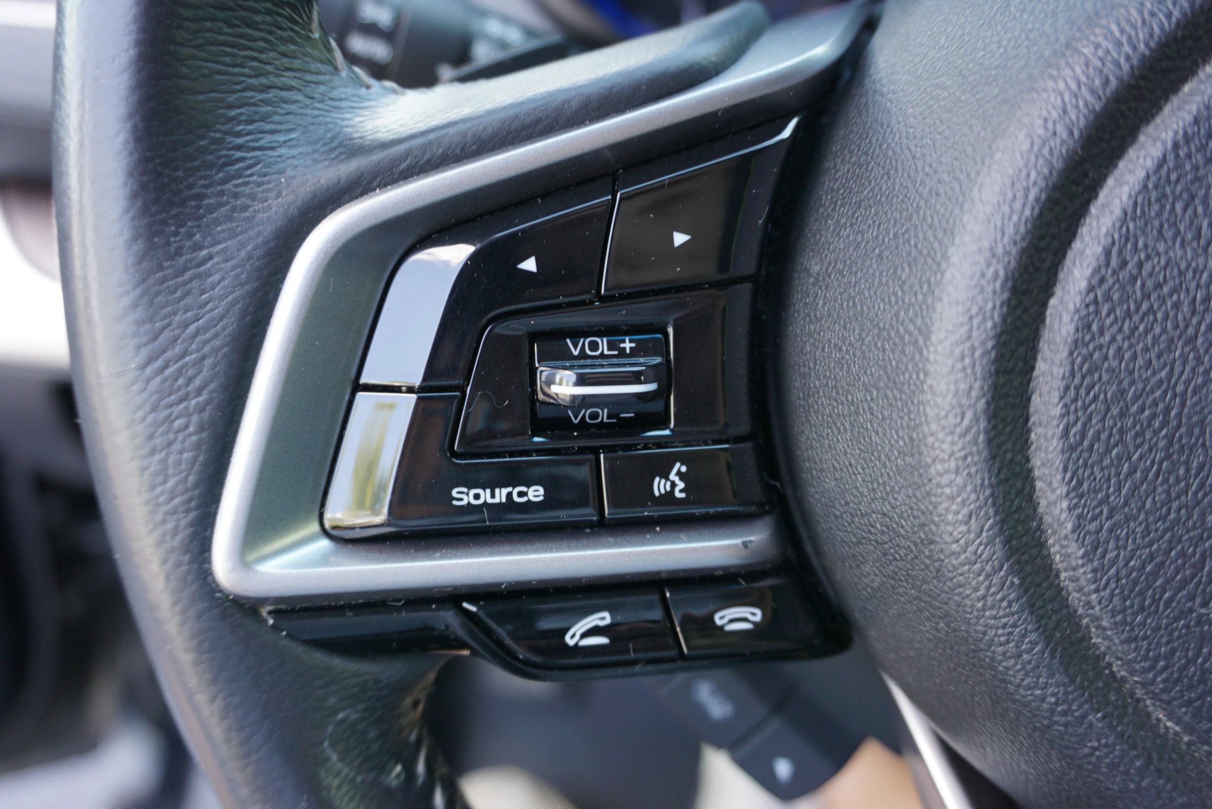 Used 2018 Subaru Outback 2.5i Limited AWD/4WD image 28