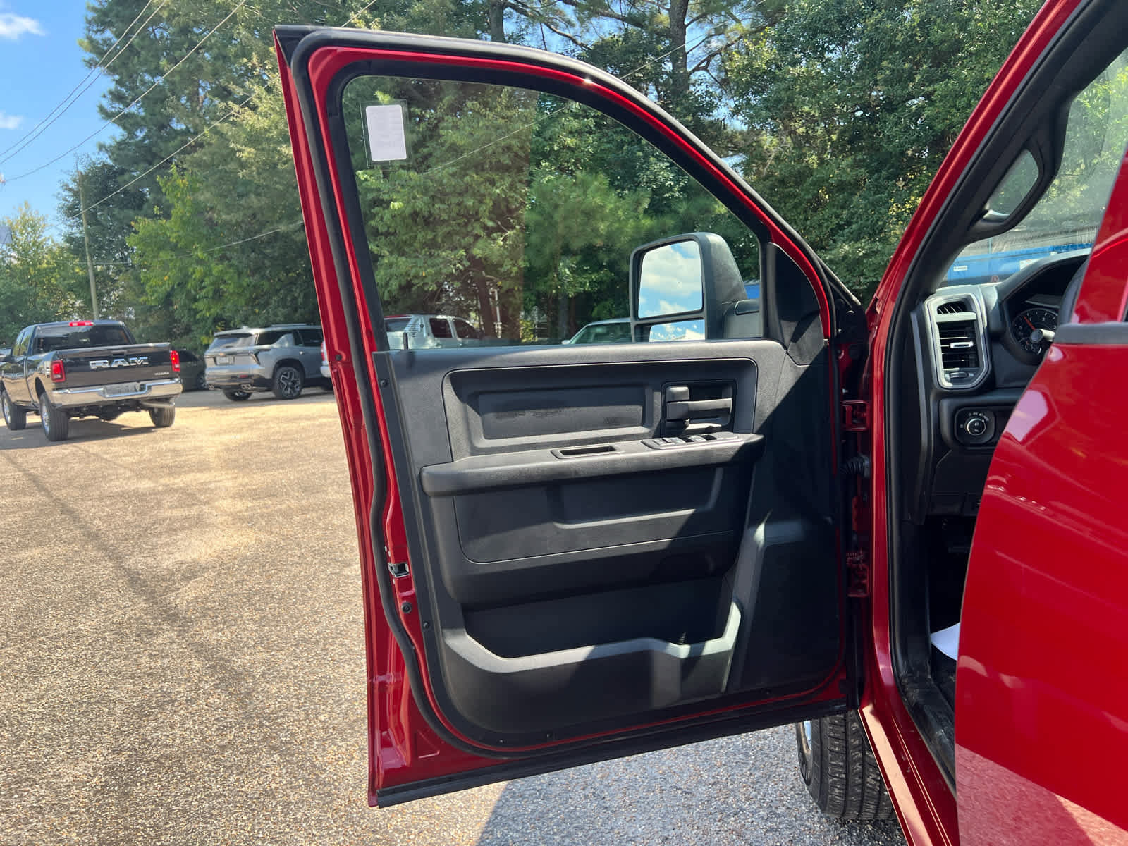 New 2026 RAM 2500 Tradesman w/ Chrome Appearance Group image 21