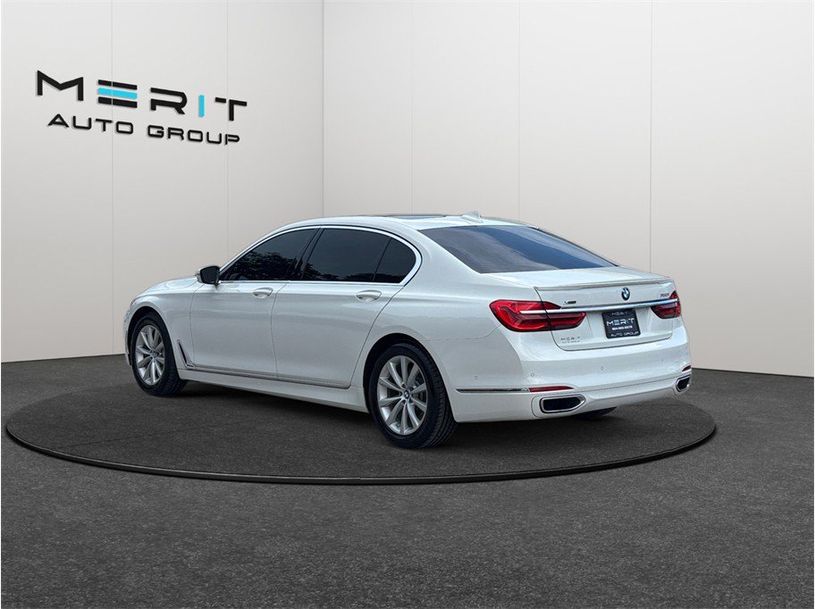 Used 2018 BMW 750i xDrive AWD/4WD image 7