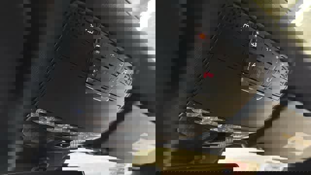 Used 2018 Mercedes-Benz E 300 4MATIC image 24