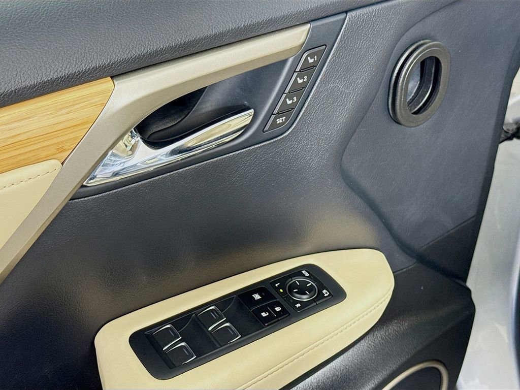 Used 2022 Lexus RX 450hL AWD w/ Premium Package image 18