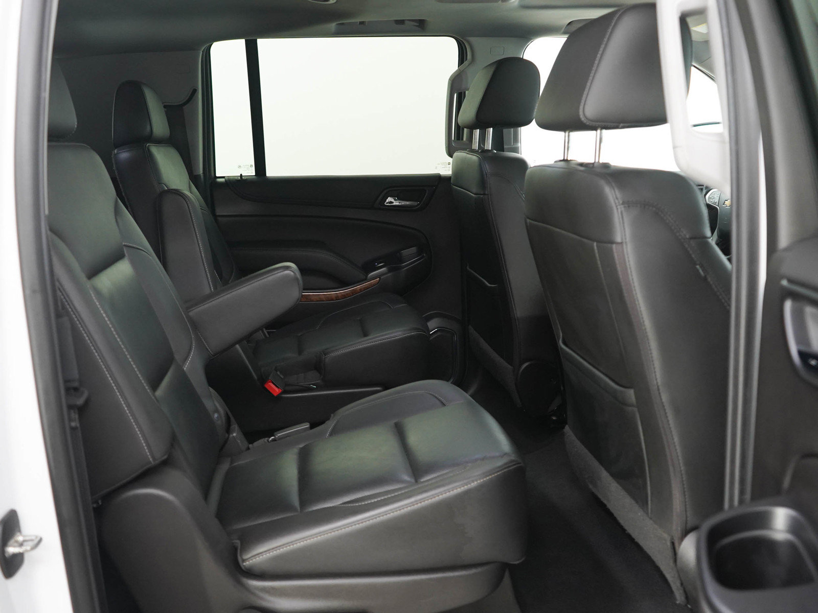 Used 2019 Chevrolet Suburban Premier AWD/4WD image 12