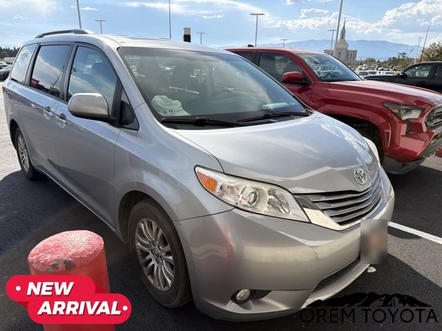 Used 2017 Toyota Sienna XLE Premium