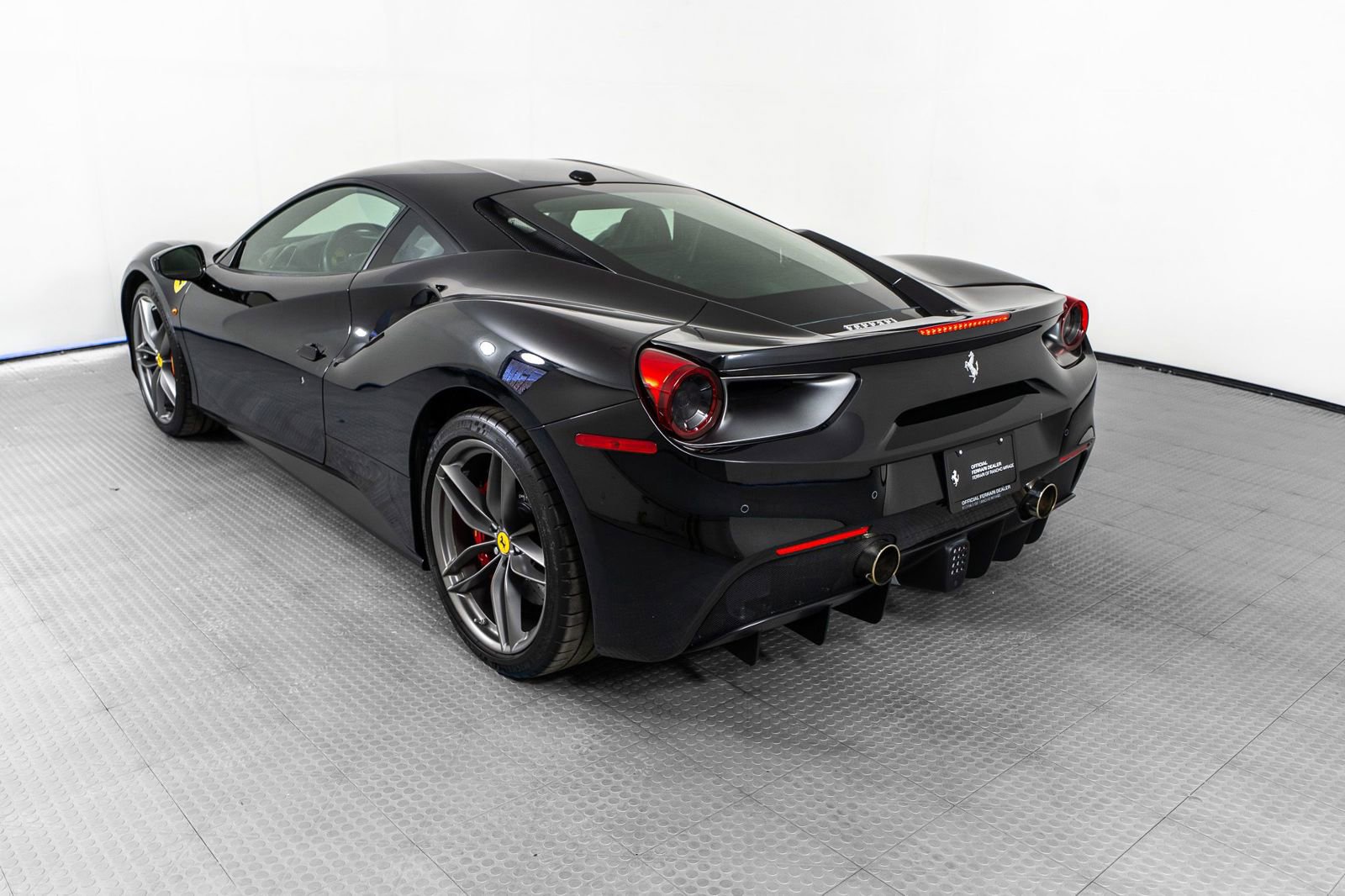 Certified 2019 Ferrari 488 GTB RWD image 4