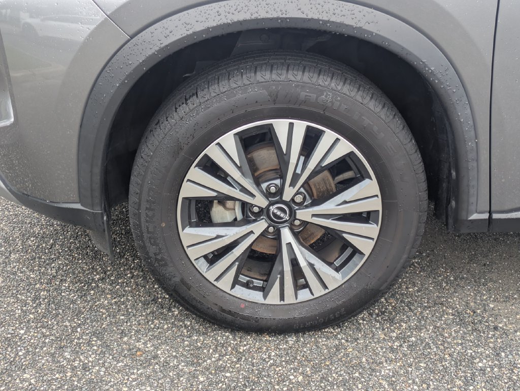 Used 2023 Nissan Rogue SV FWD image 10