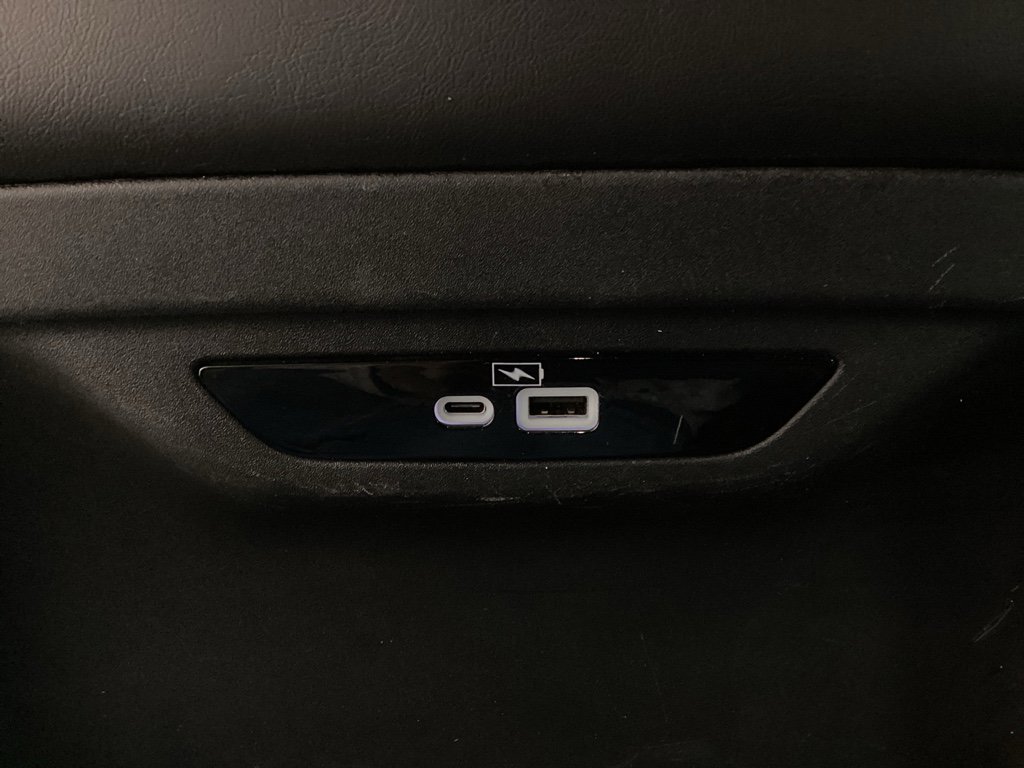 Used 2023 Chrysler Pacifica Touring-L image 21