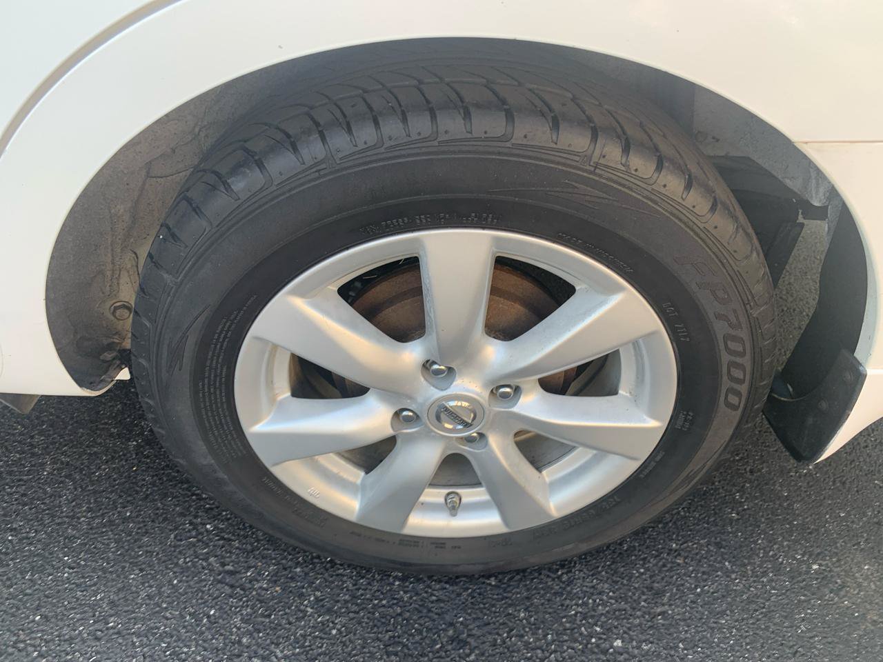 Used 2014 Nissan Versa SV w/ Convenience Package FWD image 25