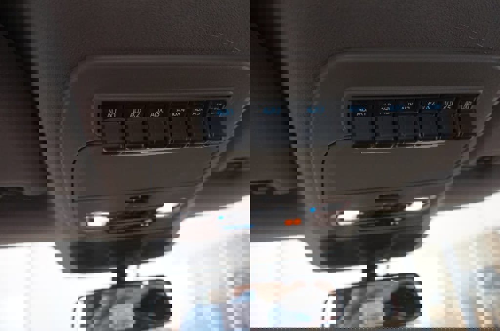 New 2026 Ford F450 Platinum w/ Platinum Plus Package AWD/4WD image 13