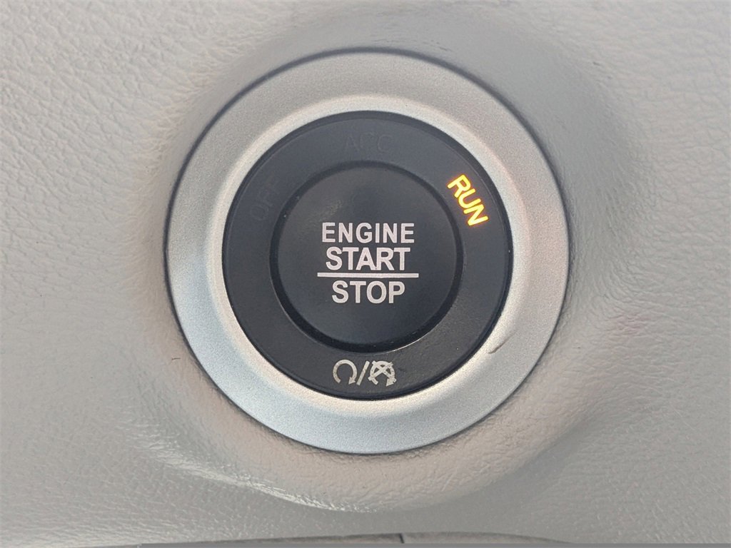 Used 2017 Chrysler Pacifica Touring-L Plus image 36