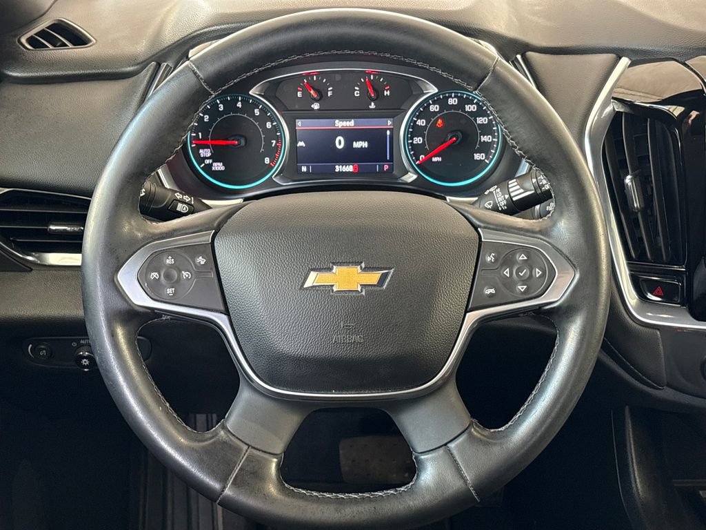 Used 2023 Chevrolet Traverse LT FWD image 19