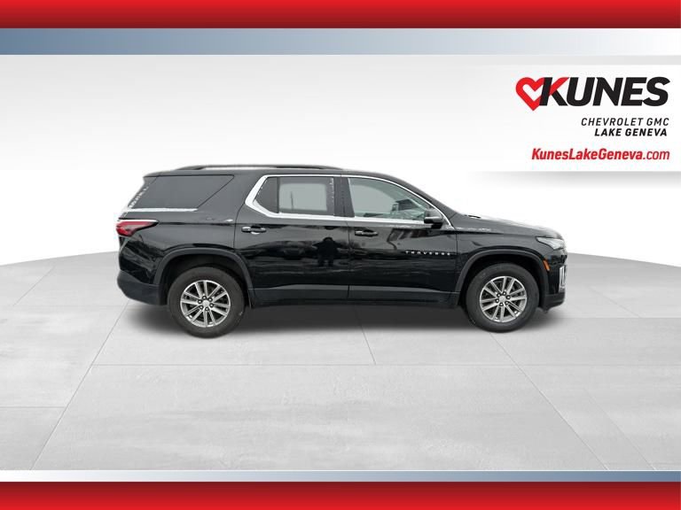 Used 2023 Chevrolet Traverse LT image 3