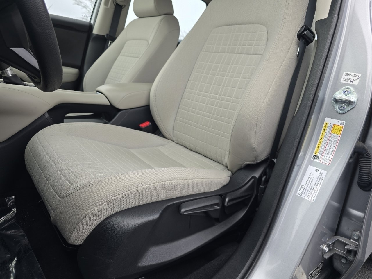 Used 2025 Honda HR-V LX image 21