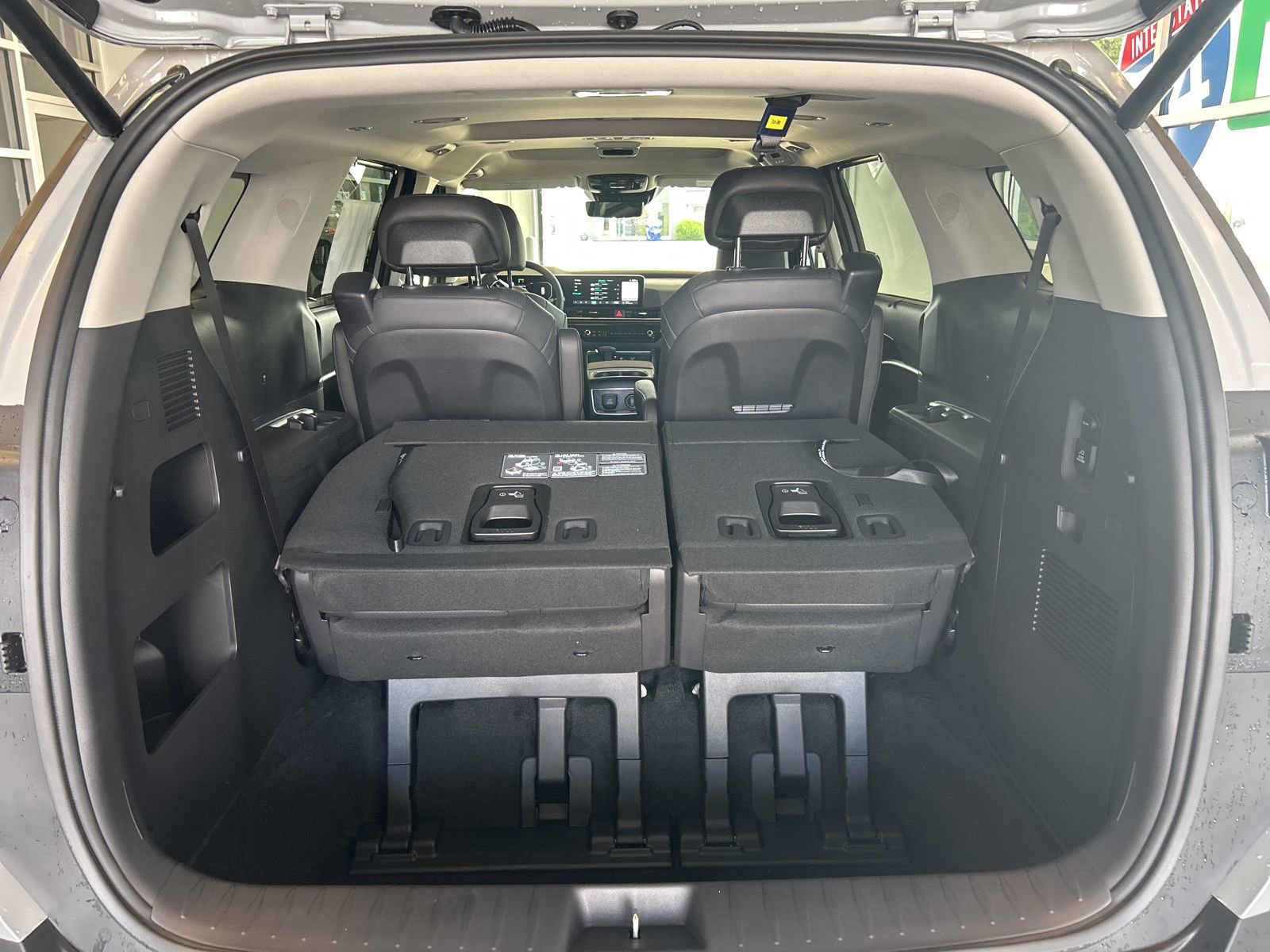 New 2026 Kia Carnival SX Prestige image 11