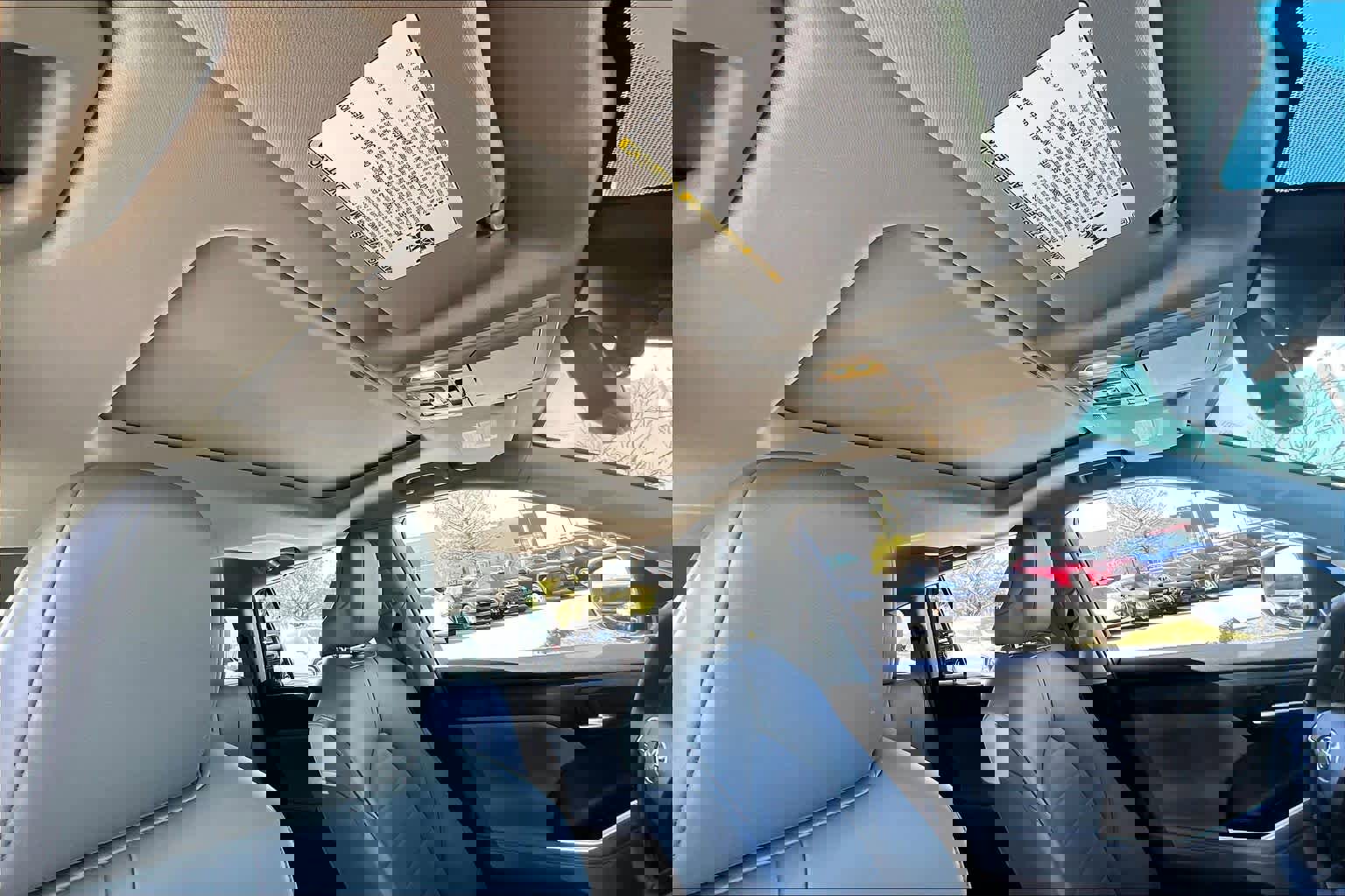 Used 2022 Toyota Highlander XLE image 12