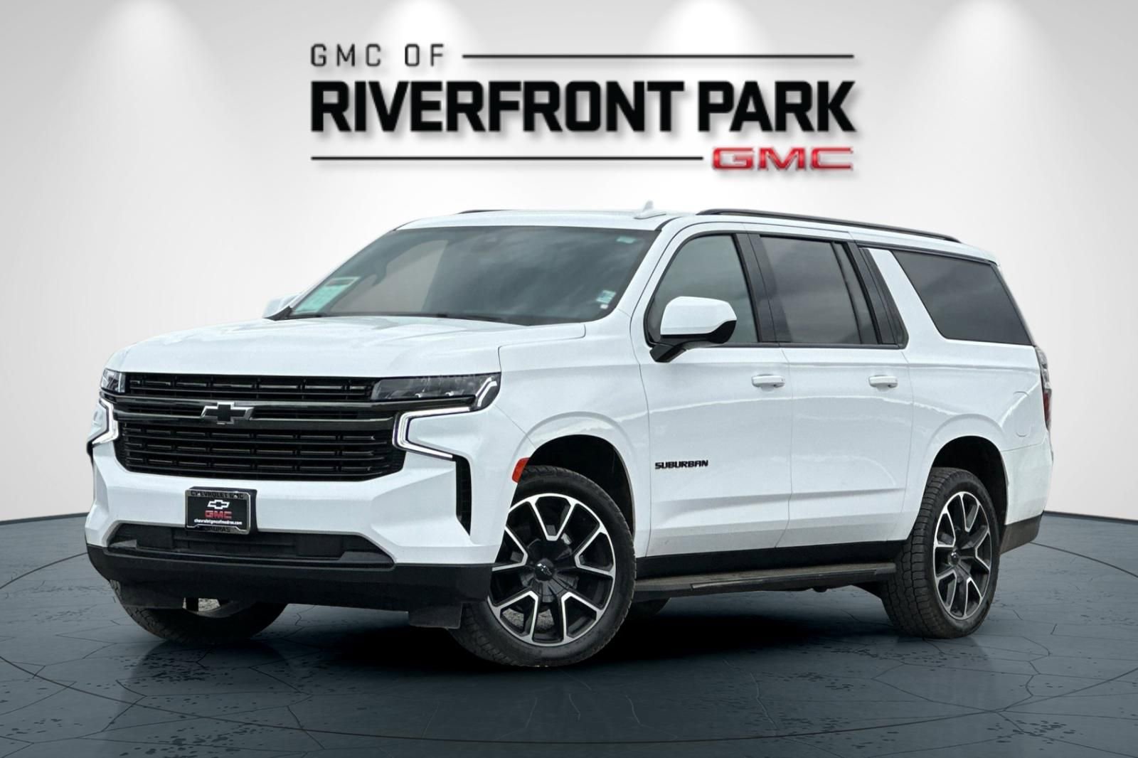 Used 2021 Chevrolet Suburban RST AWD/4WD image 7
