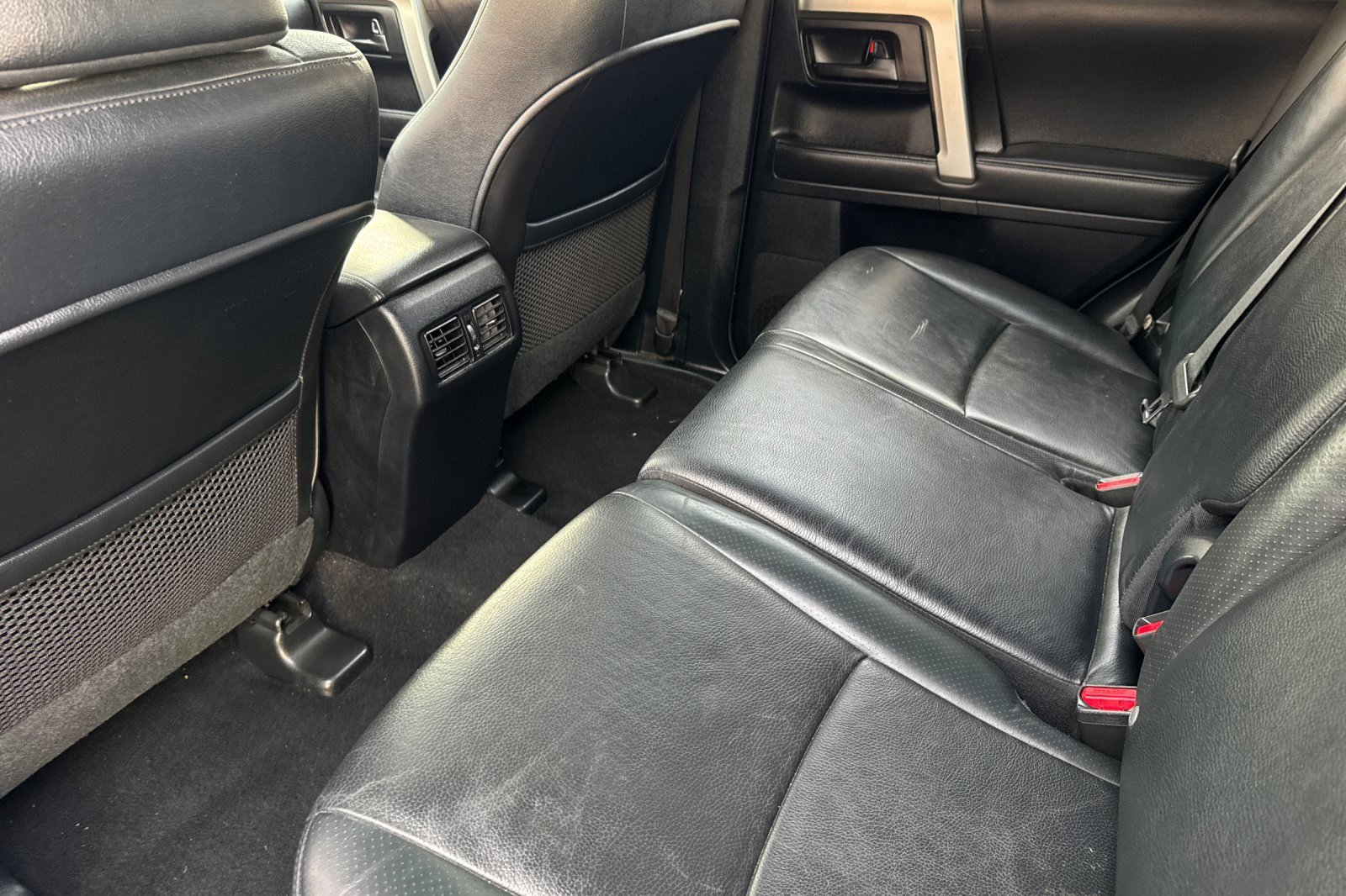 Used 2010 Toyota 4Runner Limited image 26