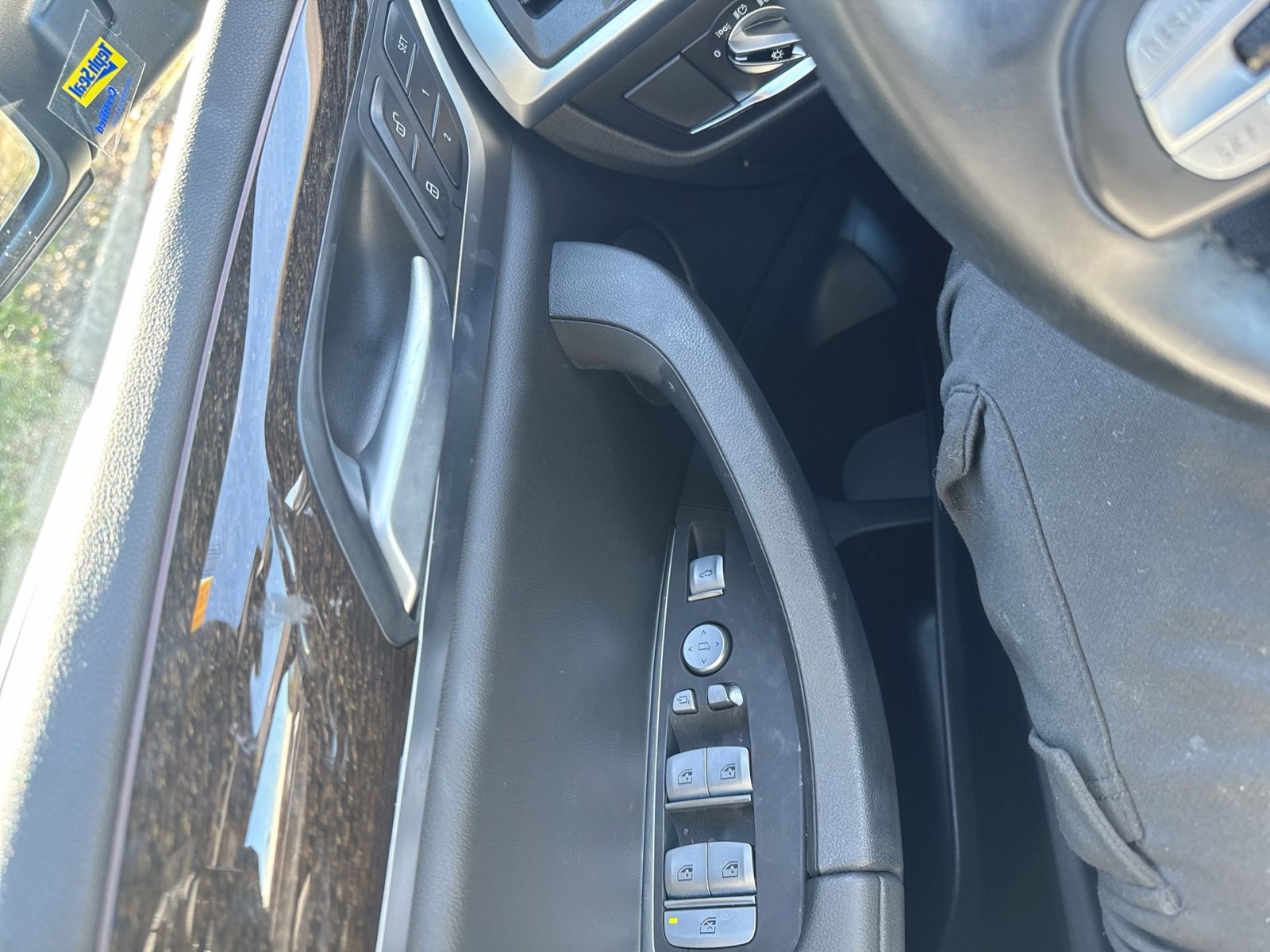 Certified 2024 BMW X3 xDrive30i w/ Premium Package image 9