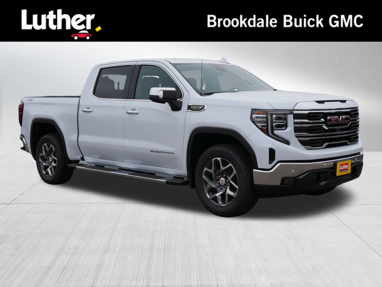 New 2026 GMC Sierra 1500 SLT image 1