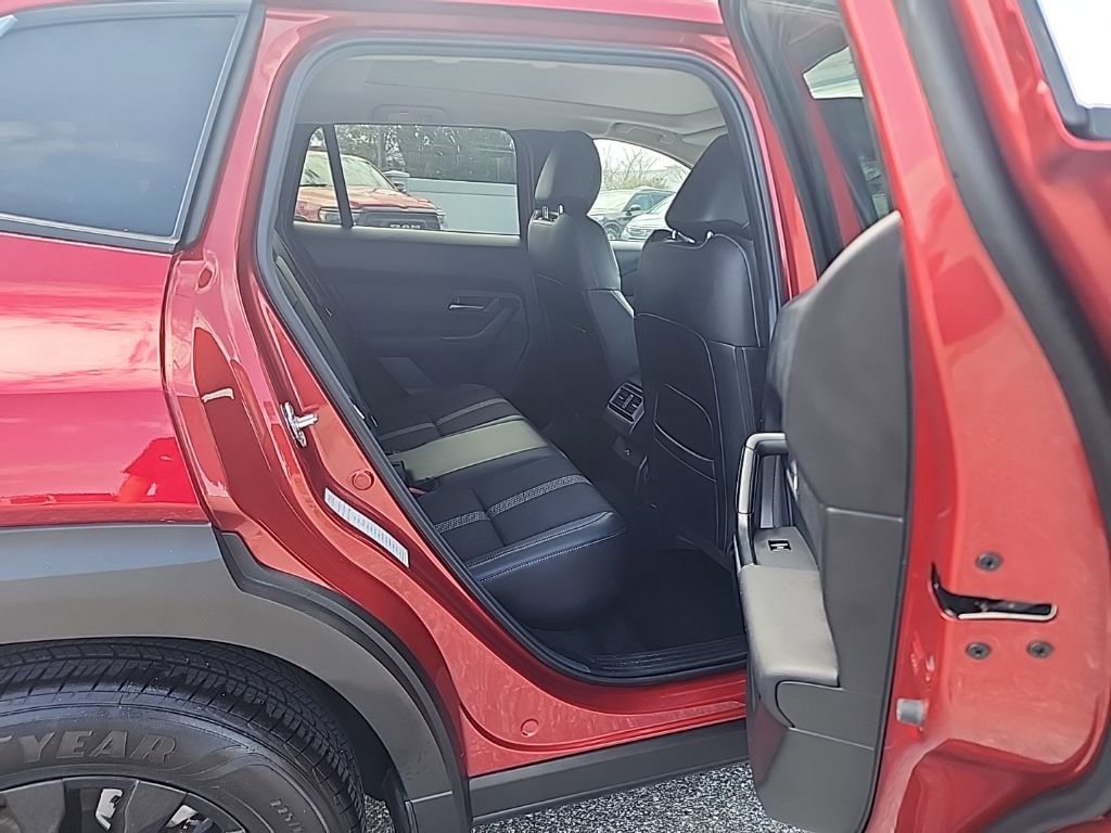 Used 2025 MAZDA CX-50 AWD 2.5 S w/ Premium Package image 11