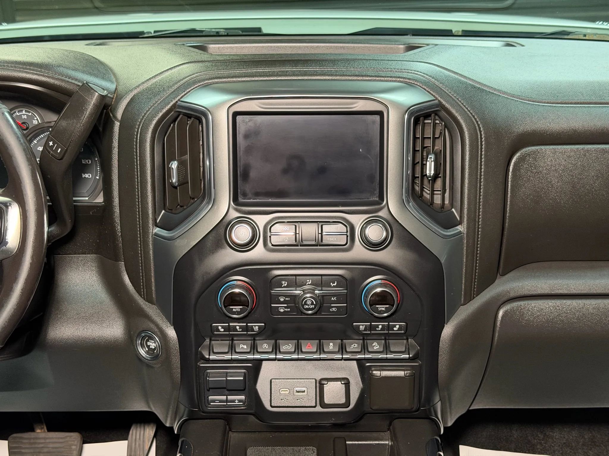 Used 2020 Chevrolet Silverado 1500 LTZ image 30
