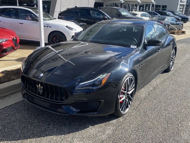 Used 2022 Maserati Quattroporte Trofeo image 2