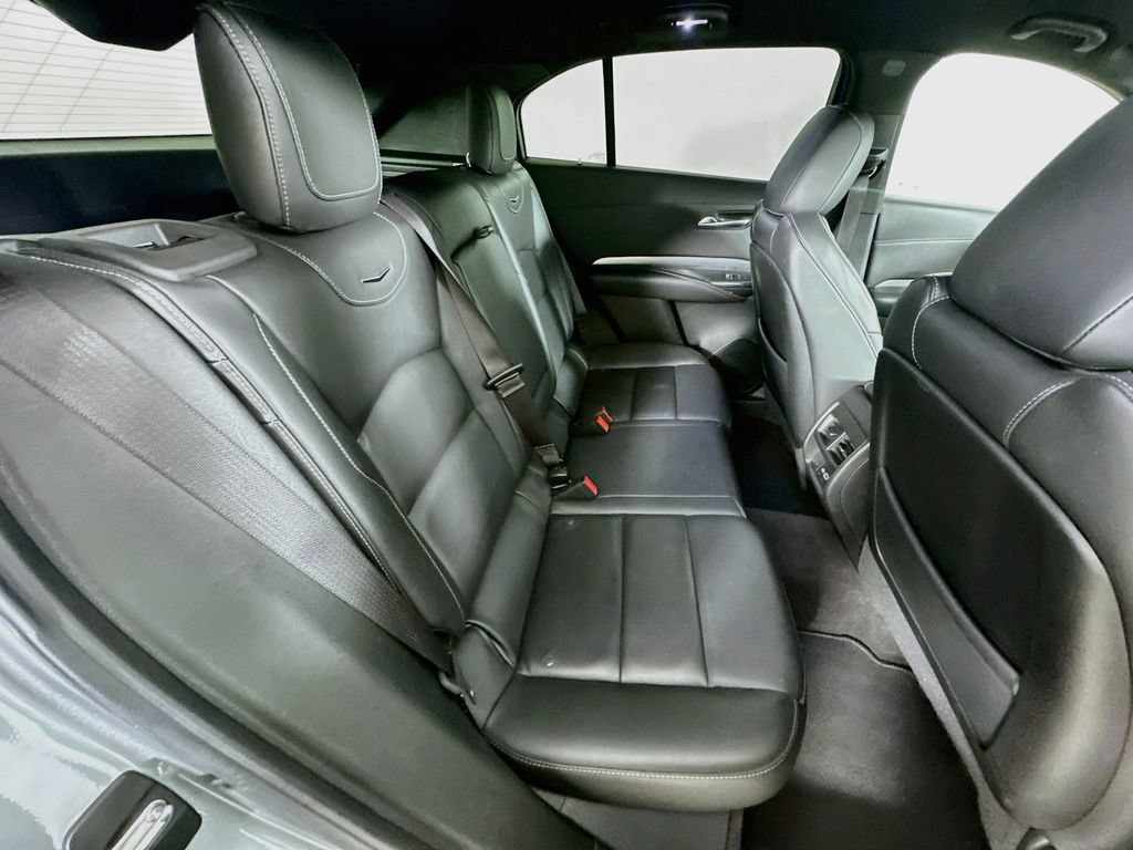 Used 2024 Cadillac XT4 Premium Luxury FWD image 30