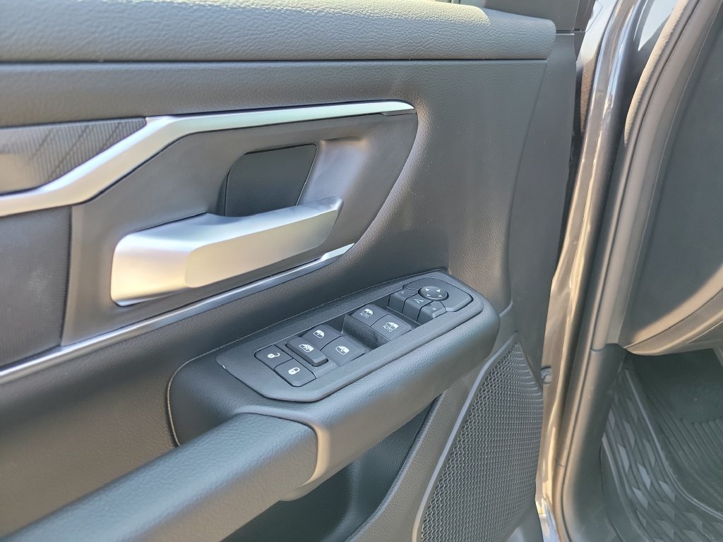 New 2026 RAM 1500 Big Horn AWD/4WD image 14