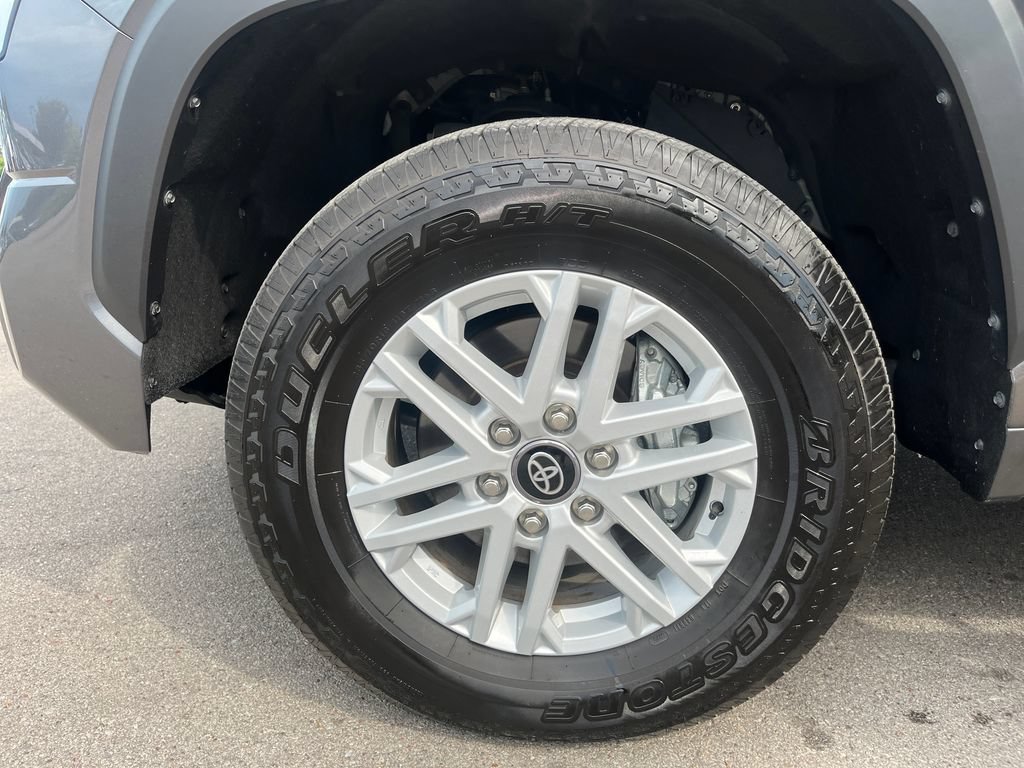 Used 2025 Toyota Tundra SR5 AWD/4WD image 28
