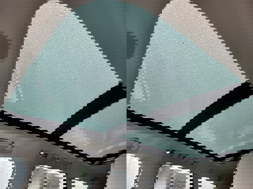 Used 2018 Volvo XC60 T8 Inscription w/ Advanced Package image 10