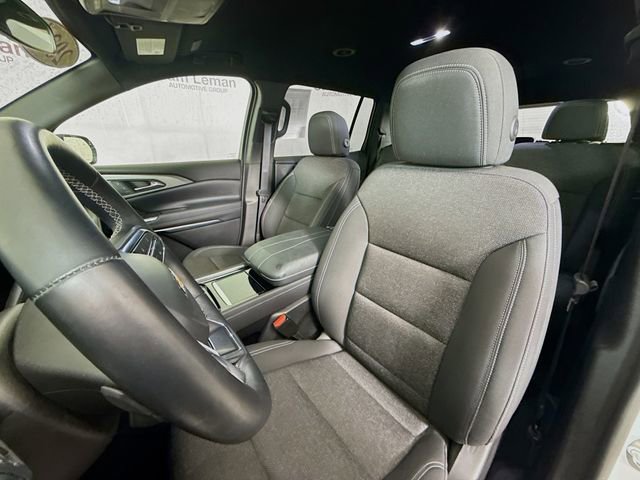 Used 2024 Chevrolet Traverse LT image 22