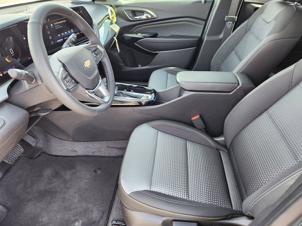 New 2026 Chevrolet Trax LT w/ Driver Confidence Package image 9